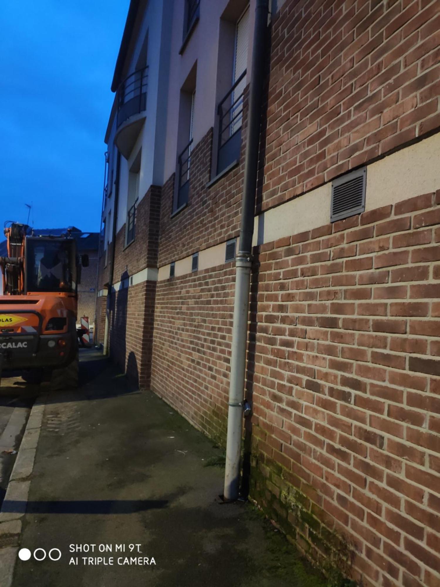 Sublime T2 Lumineux Avec Balcon - Rue Gratuite Amiens